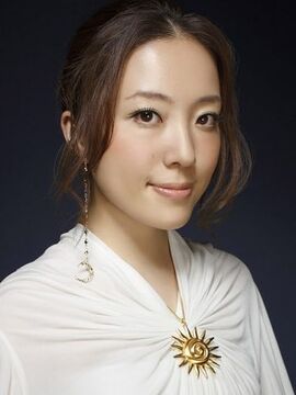 Ayaka Hirahara