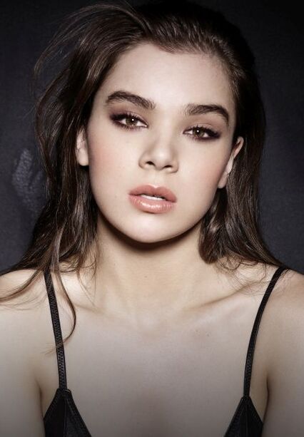 Hailee Steinfeld