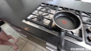 Фальшивая Билли Айлиш Трахает Сводного Брата Челкой