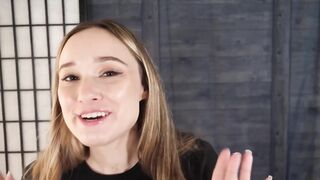 Эми Кей АСМР дарит ему свой член и свою задницу на Рождество